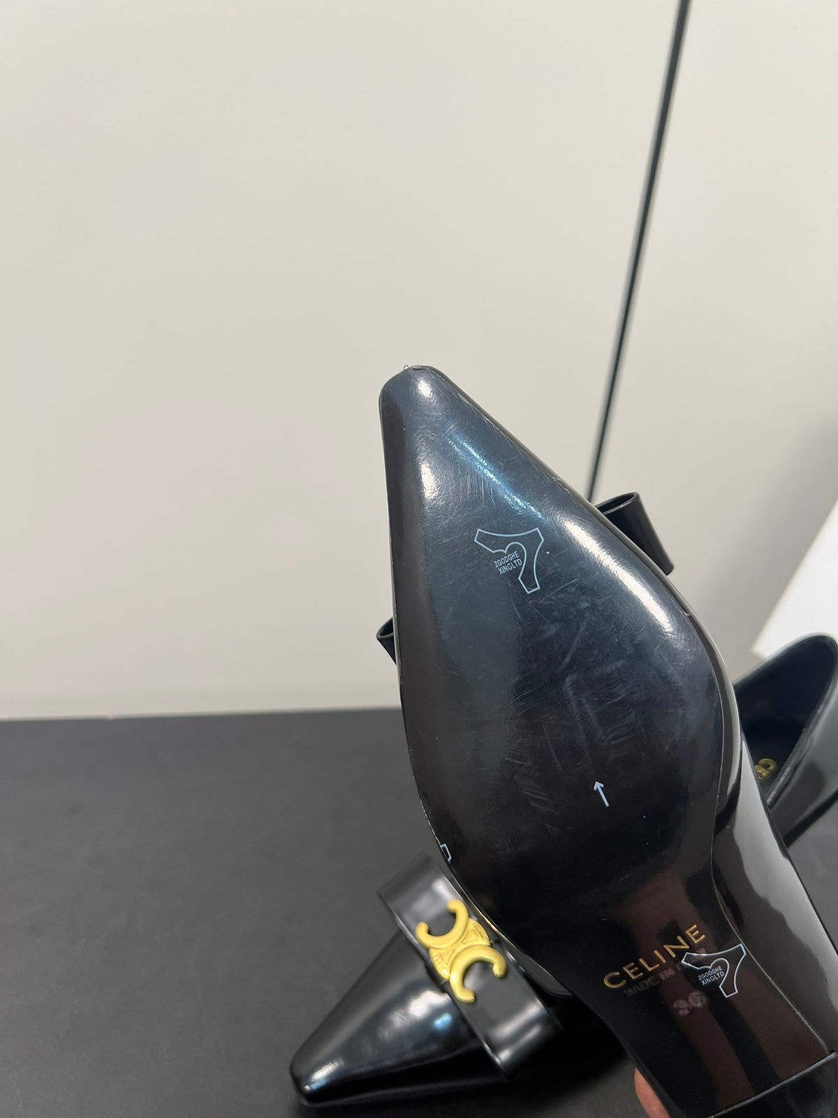 TRIOMPHE POINTED-TOE HIGH PUMPS IN BLACK SHINY CALFSKIN