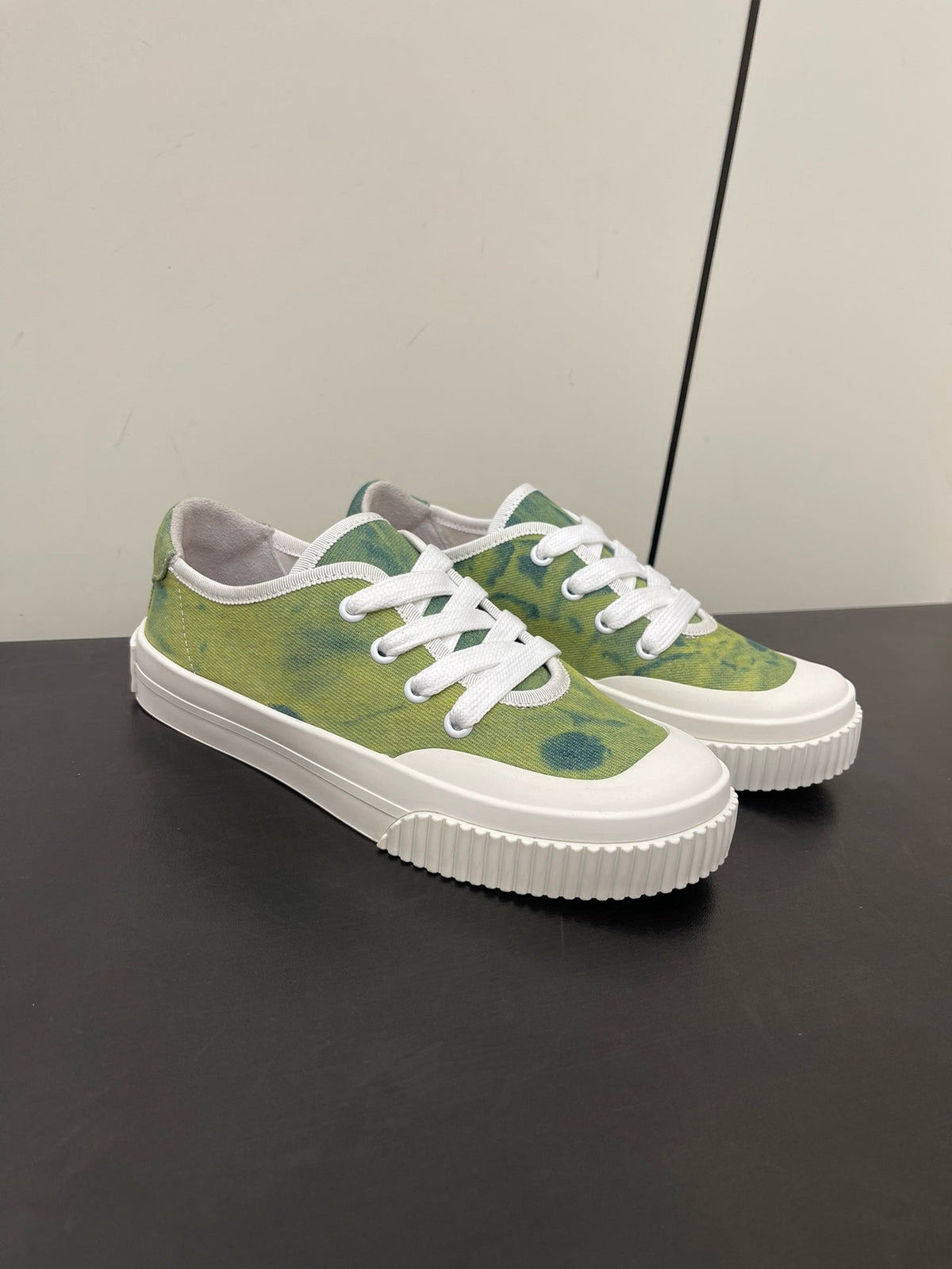 LP CLASSIC BISCUIT SNEAKER PEAR CALFSKIN