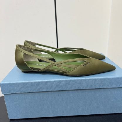 CUT-OUT BALLERINAS IN OLIVE GREEN SATIN