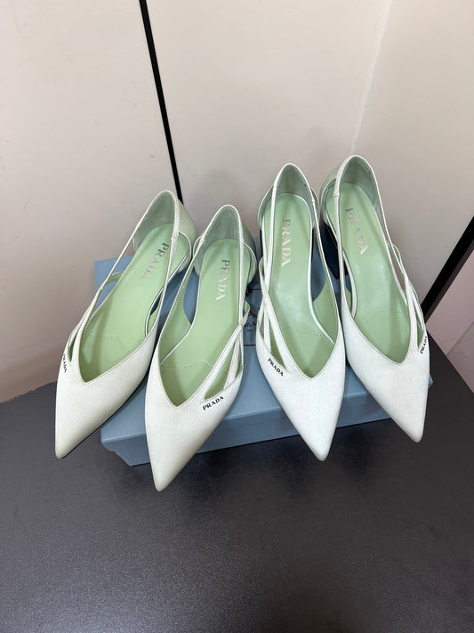 CUT-OUT BALLERINAS IN CHETWODE GREEN SATIN