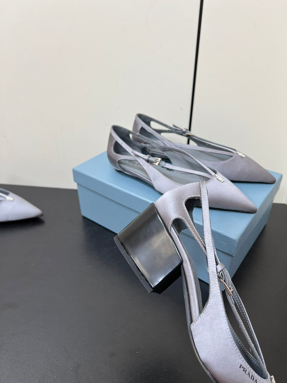 CUT-OUT PUMPS WITH BEAD BUCKLE IN WARM GRAY SATIN