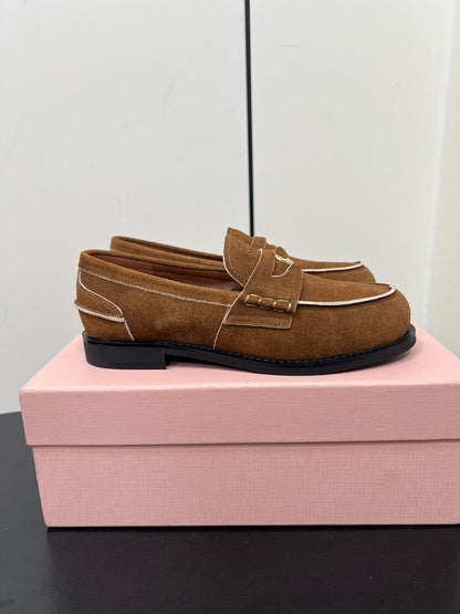 PENNY LOAFERS IN TAWNY BROWN SUEDE
