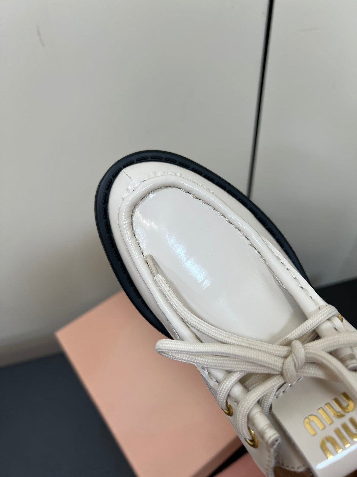 LACE-UP LOAFERS WITH THICK SOLE IN WHITE SHINY SHEEPSKIN