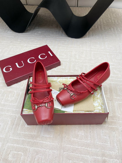 GG BALLET FLAT CRIMSON HORIZONTAL STRAPS LAMBSKIN