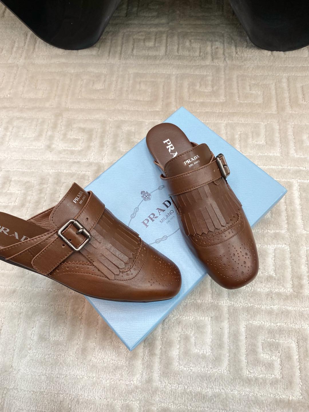 TASSEL MULES IN RUSSET BROWN LAMBSKIN