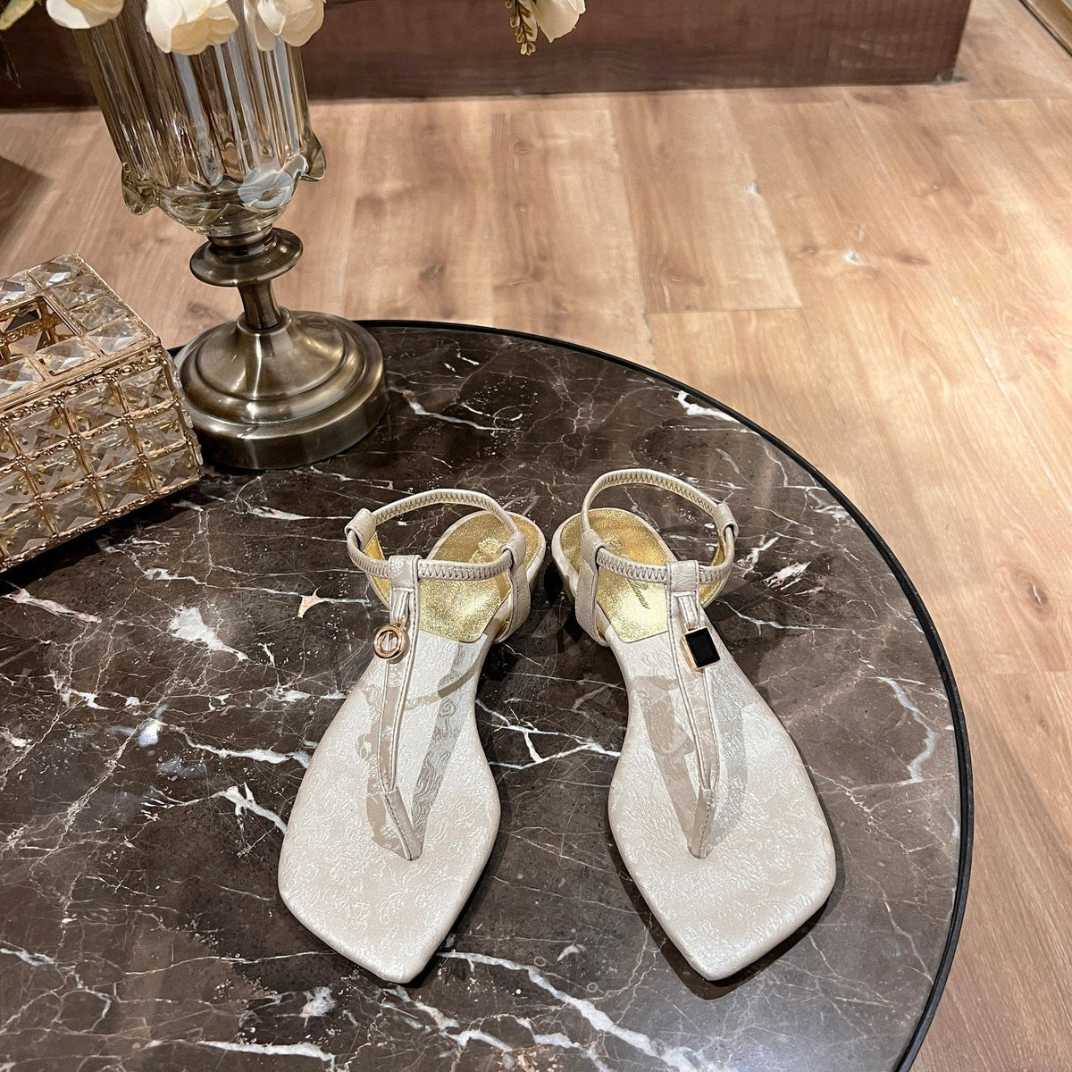LP MINDIL SANDAL SMOKY WHITE SILK