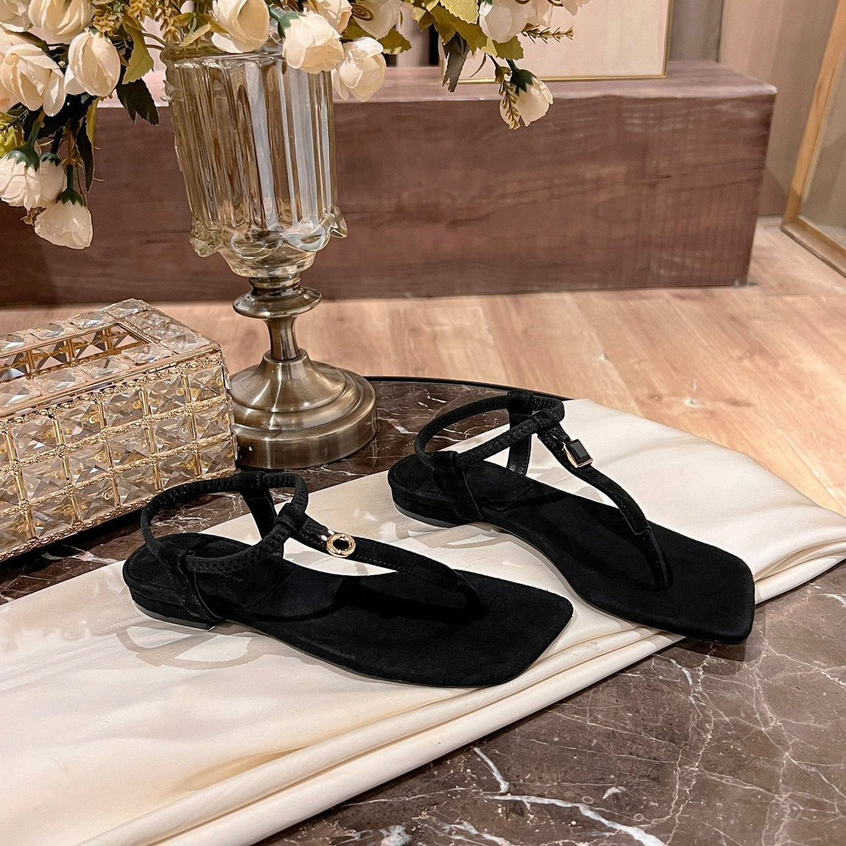 LP MINDIL SANDAL BLACK SUEDE