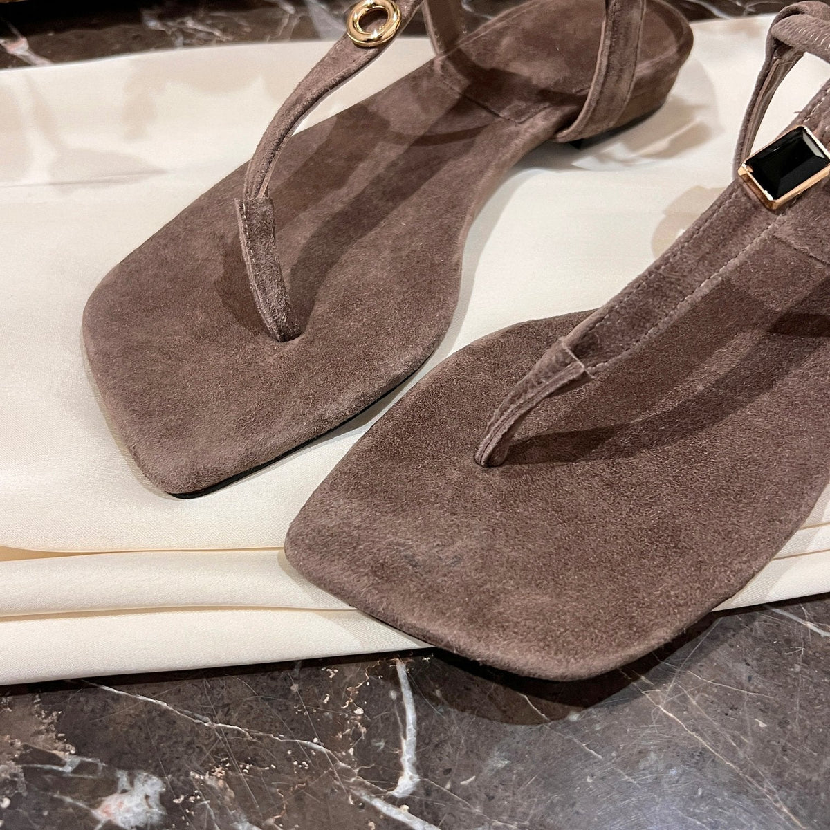 LP MINDIL SANDAL BROWN SUEDE