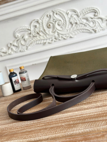 ZIP CABINE 31 BAG IN OLIVE GREEN CANVAS AND BLACK CALFSKIN