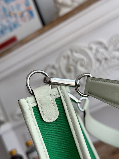 MINI NEO 17 EVELYNE BAG IN EMERALD GREEN CANVAS AND WHITE CALFSKIN