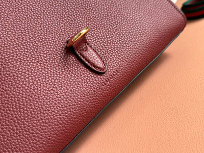 SMALL JACKIE TOTE 24 IN BURGUNDY LAMBSKIN