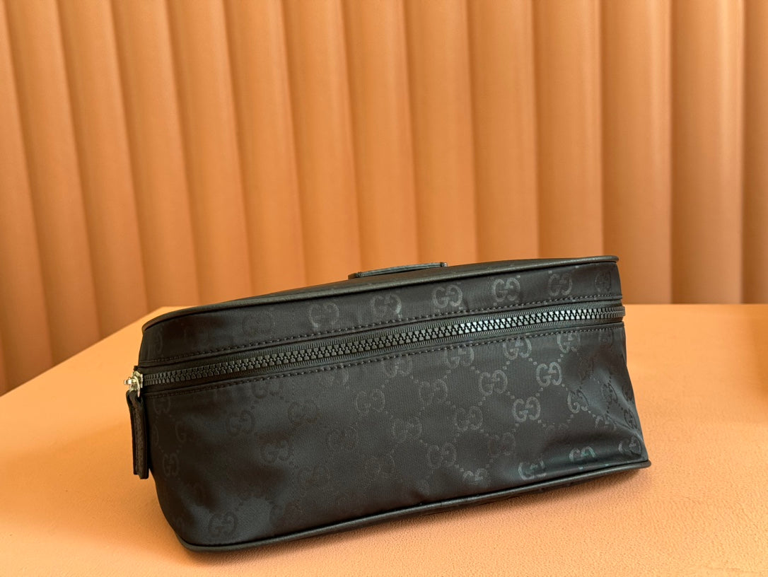 NYLON LINE BODY BAG 27 IN BLACK GG CANVAS