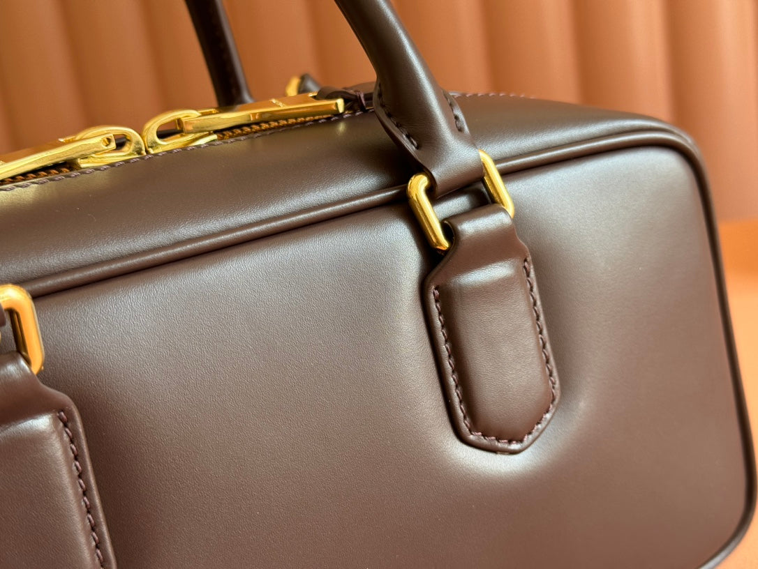 ARCADIE BAG 27 IN COPPER BROWN SHINY CALFSKIN