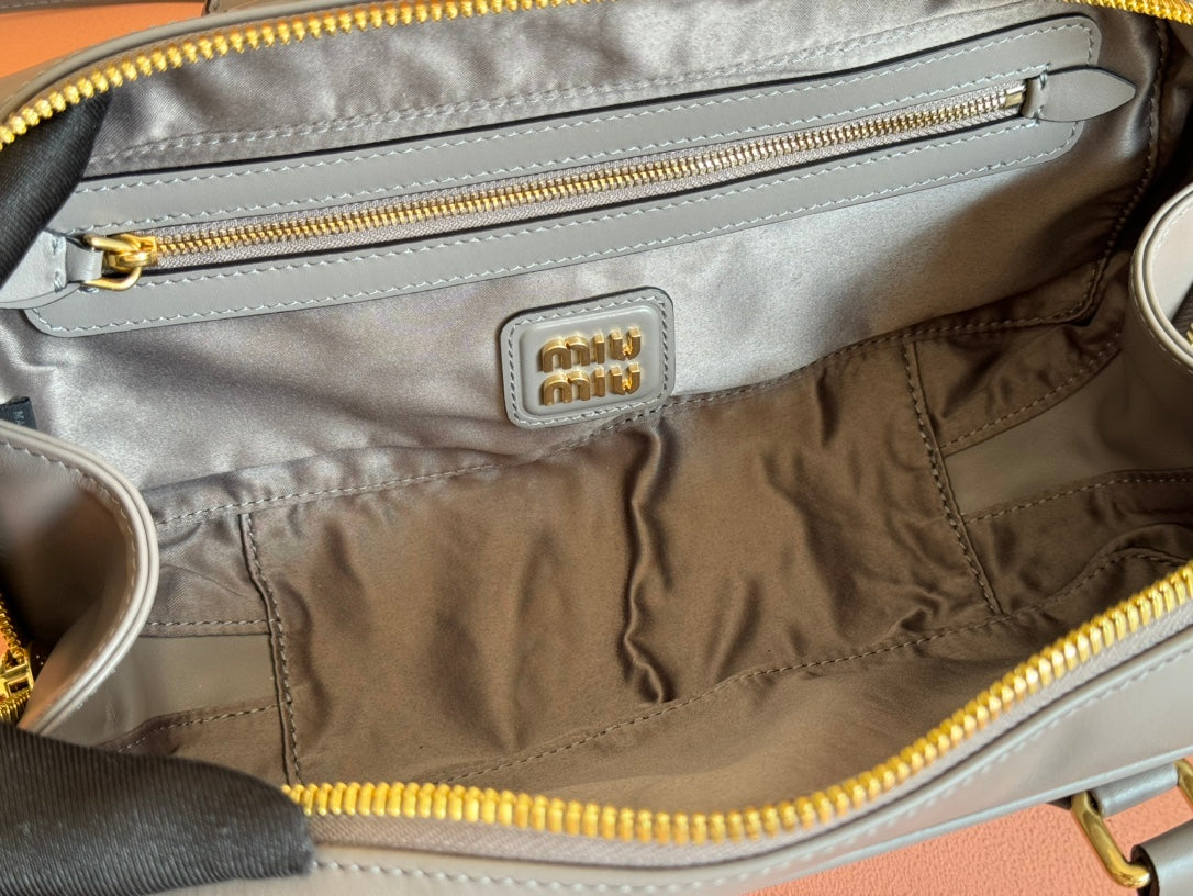 ARCADIE BAG 27 IN DARK GREY SHINY CALFSKIN