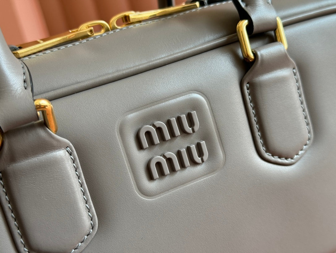 ARCADIE BAG 27 IN DARK GREY SHINY CALFSKIN
