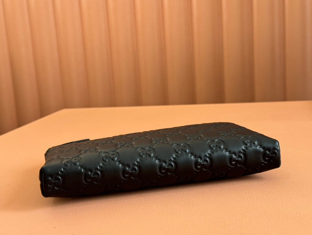 RUBBER EFFECT SMALL WALLET ON CHAIN 22.5 IN BLACK CALFSKIN