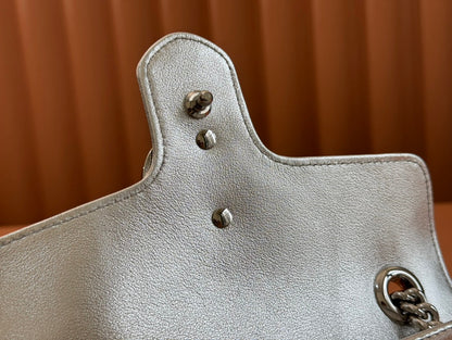 MARMONT MEDIUM SHOUDER BAG 23 IN SILVER PATENT CALFSKIN
