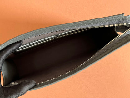 NEO VINTAGE 26 GG SUPREME POUCH IN BLACK CANVAS