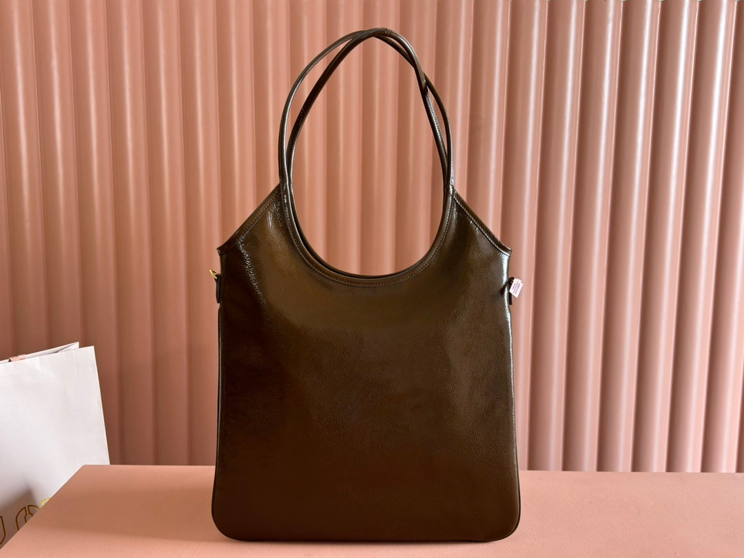 IVY 40 TOTE IN BROWN PATENT CALFSKIN