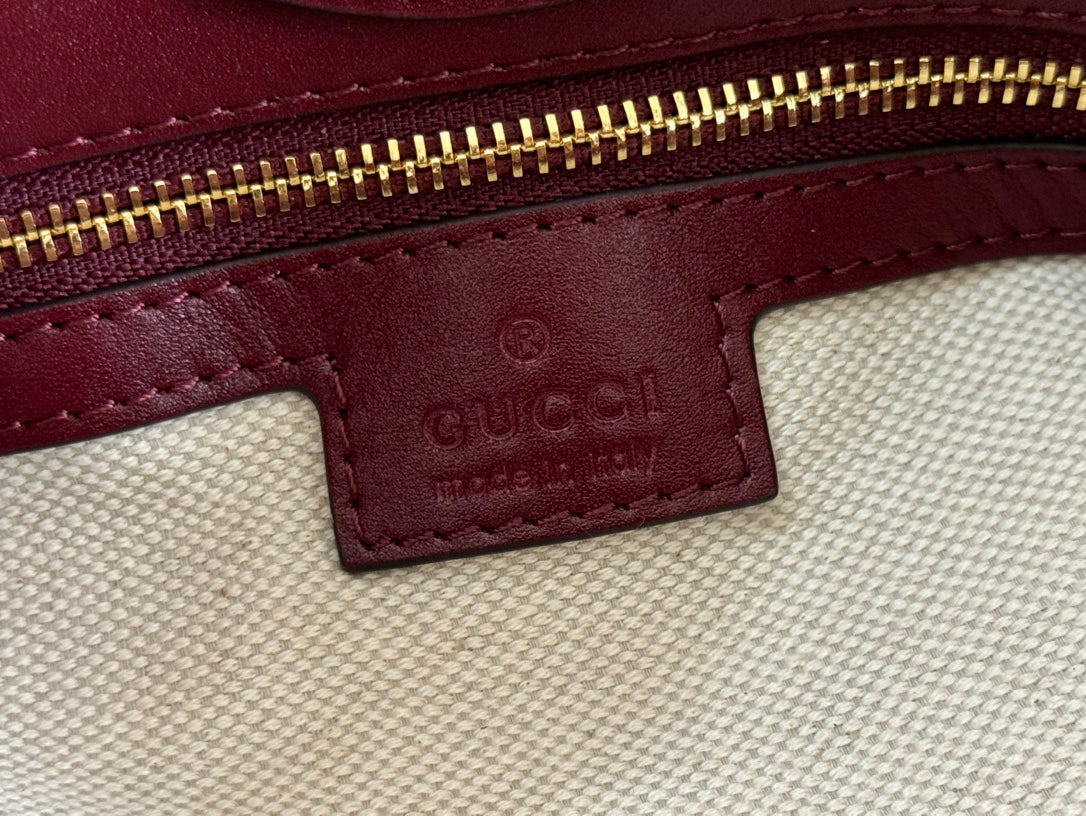 73 SMALL BUCKET BAG 20 IN ROSSO ANCORA RED SMOOTH CALFSKIN
