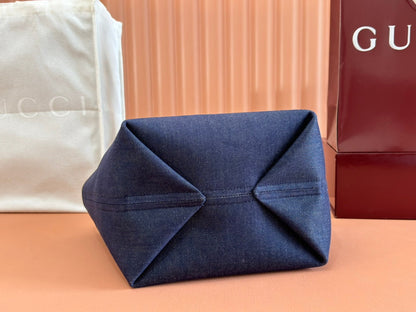 SMALL TOTISSIMA REVERSIBLE TOTE 22 IN DARK BLUE DENIM ONE SIDE BEIGE AND BLUE CALFSKIN ON THE OTHER
