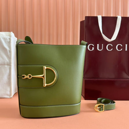 73 MEDIUM BUCKET BAG 27.5 IN GREEN SMOOTH CALFSKIN