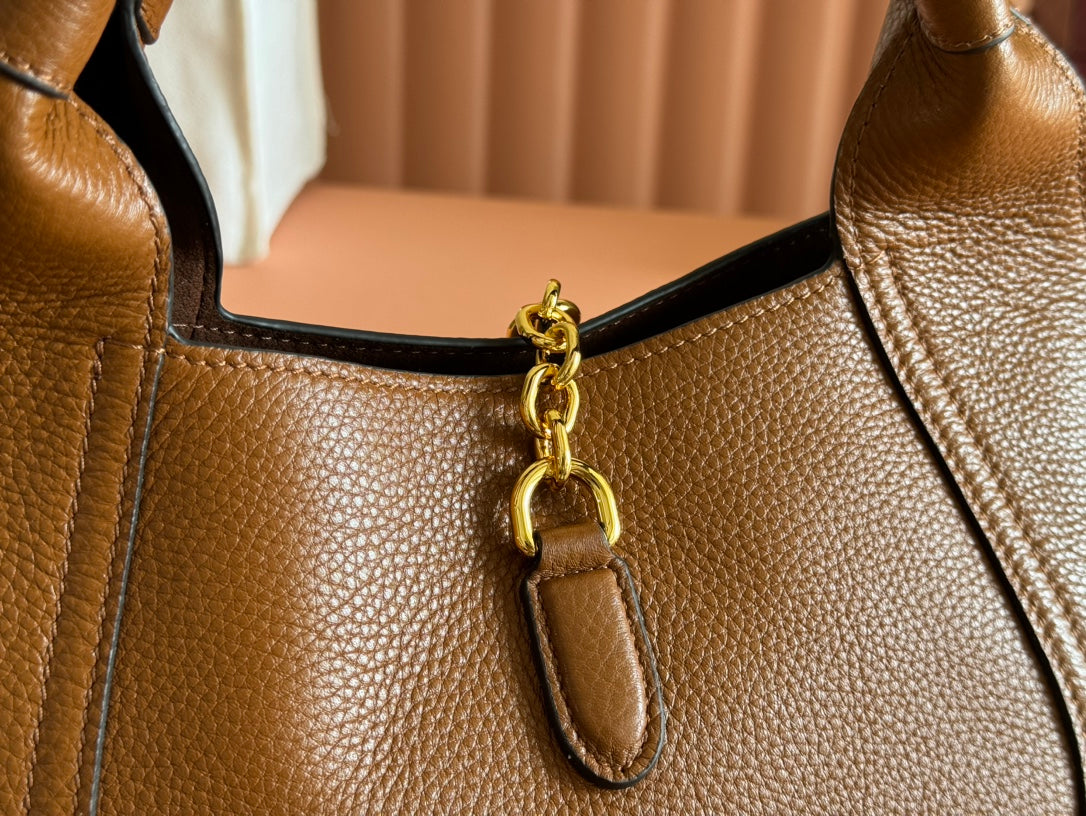 MEDIUM SOFTBIT MAXI SHOULDER BAG 27.5 IN BROWN GRAINY LAMBSKIN