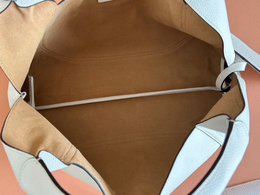 SOFTBIT MAXI SHOULDER BAG 46 IN WHITE GRAINY LAMBSKIN