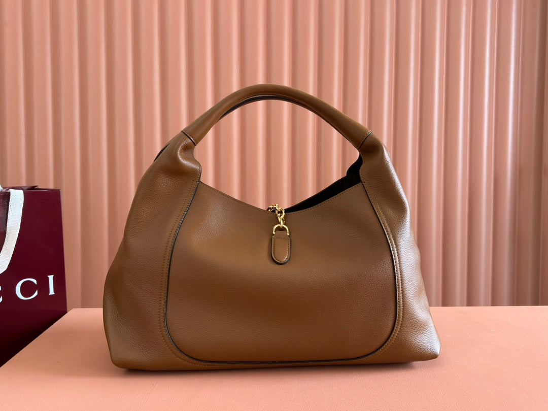 SOFTBIT MAXI SHOULDER BAG 46 IN BROWN GRAINY LAMBSKIN