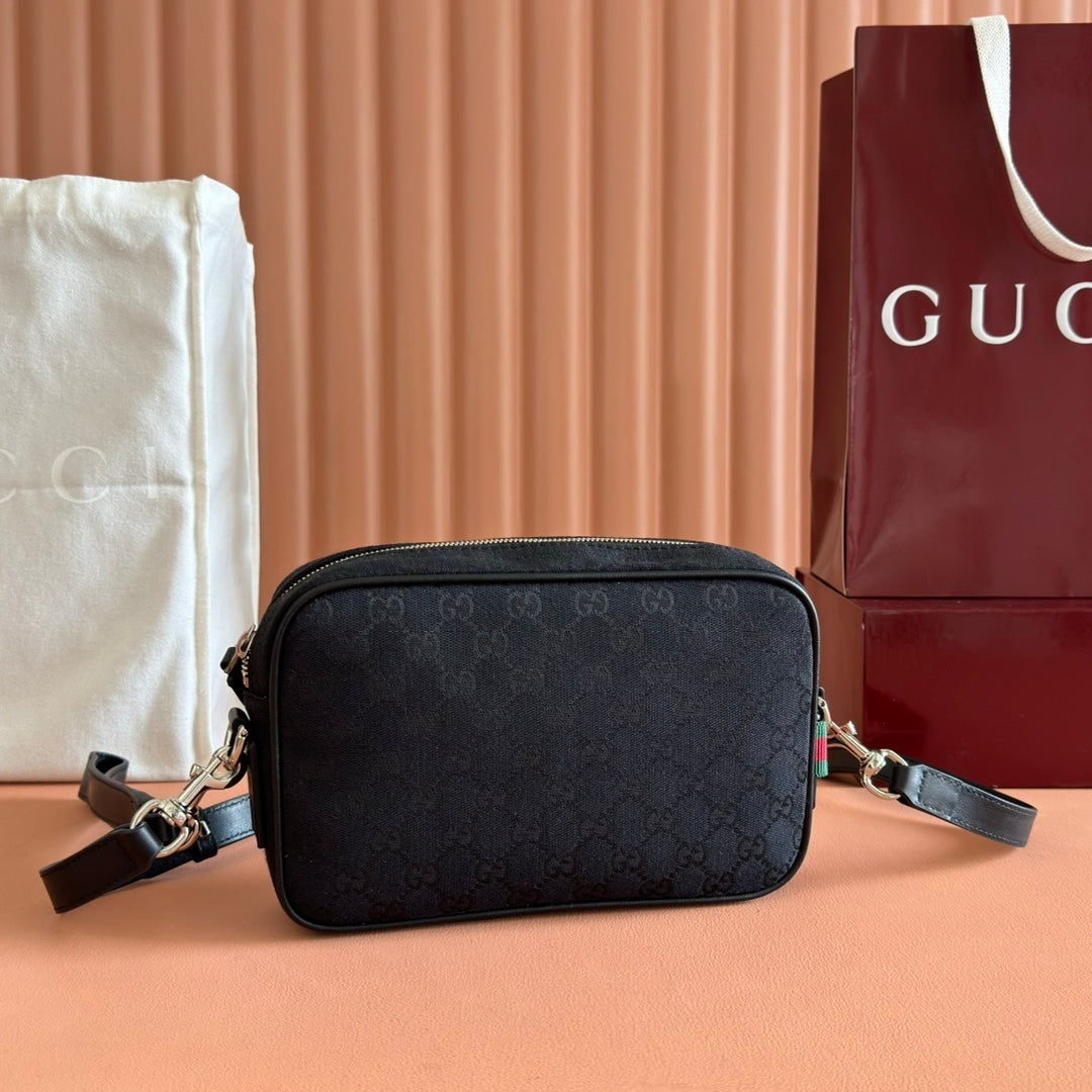 SMALL CROSSBODY BAG 23.5 IN BLACK GG CANVAS
