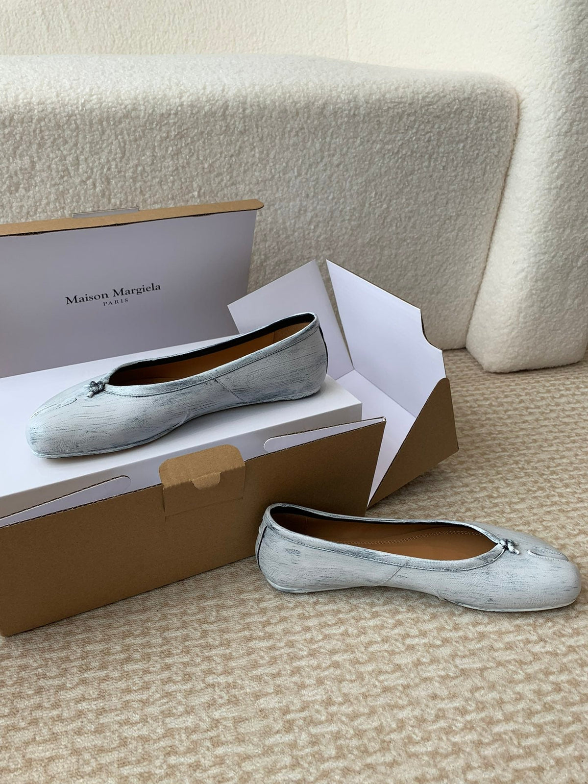 SL TABI BALLERINA FLAT PASTEL LAMBSKIN