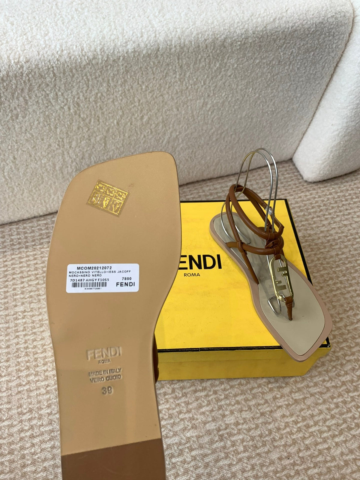 FENDI O'LOCK THONG SANDAL BROWN CALFSKIN WITH GOLD HARDWARE