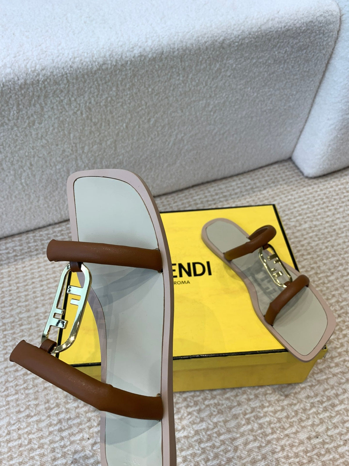 FENDI O'LOCK SLIDES BROWN CALFSKIN WITH GOLD HARDWARE