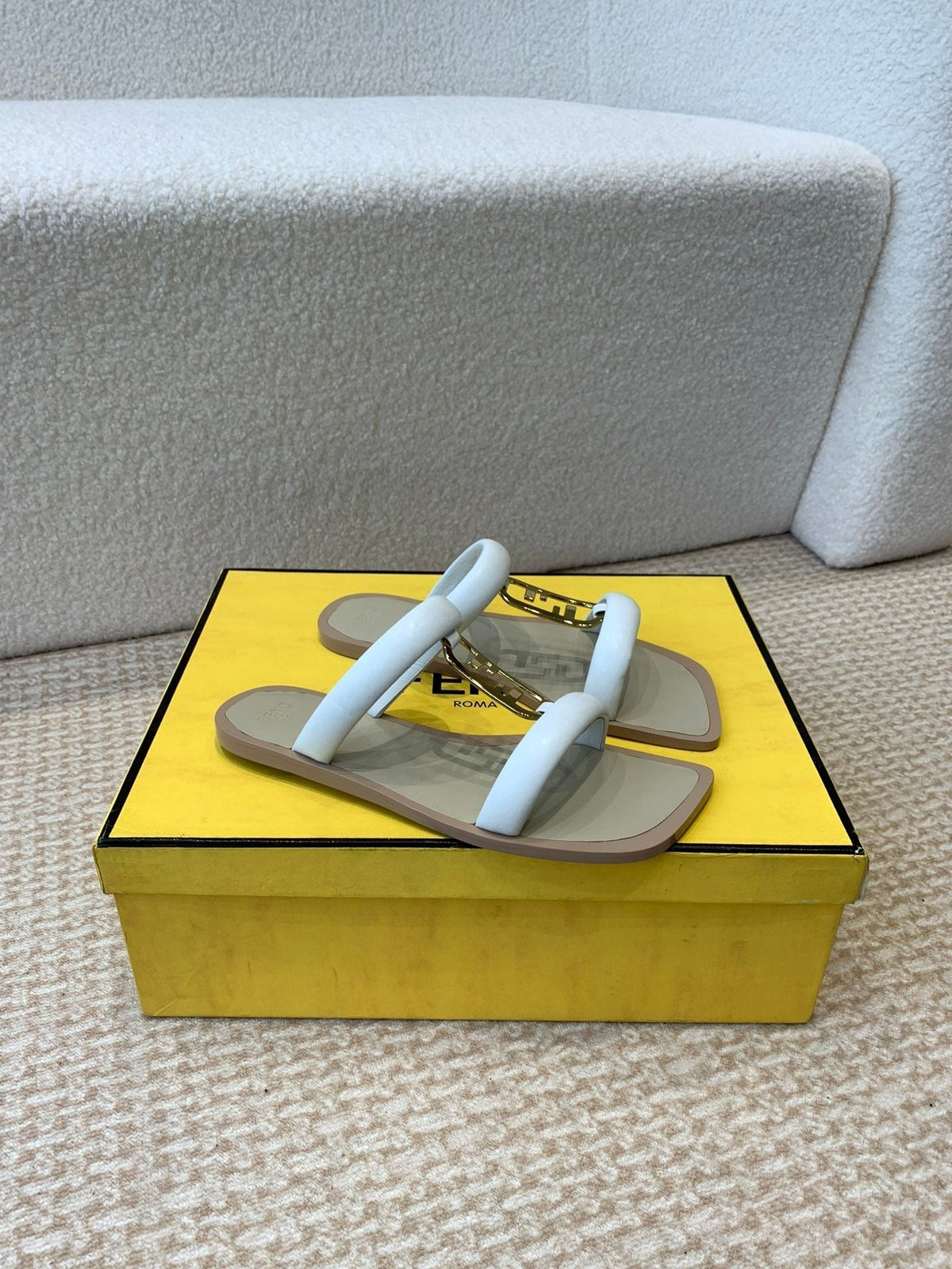 FENDI O'LOCK SLIDES WHITE CALFSKIN WITH GOLD HARDWARE