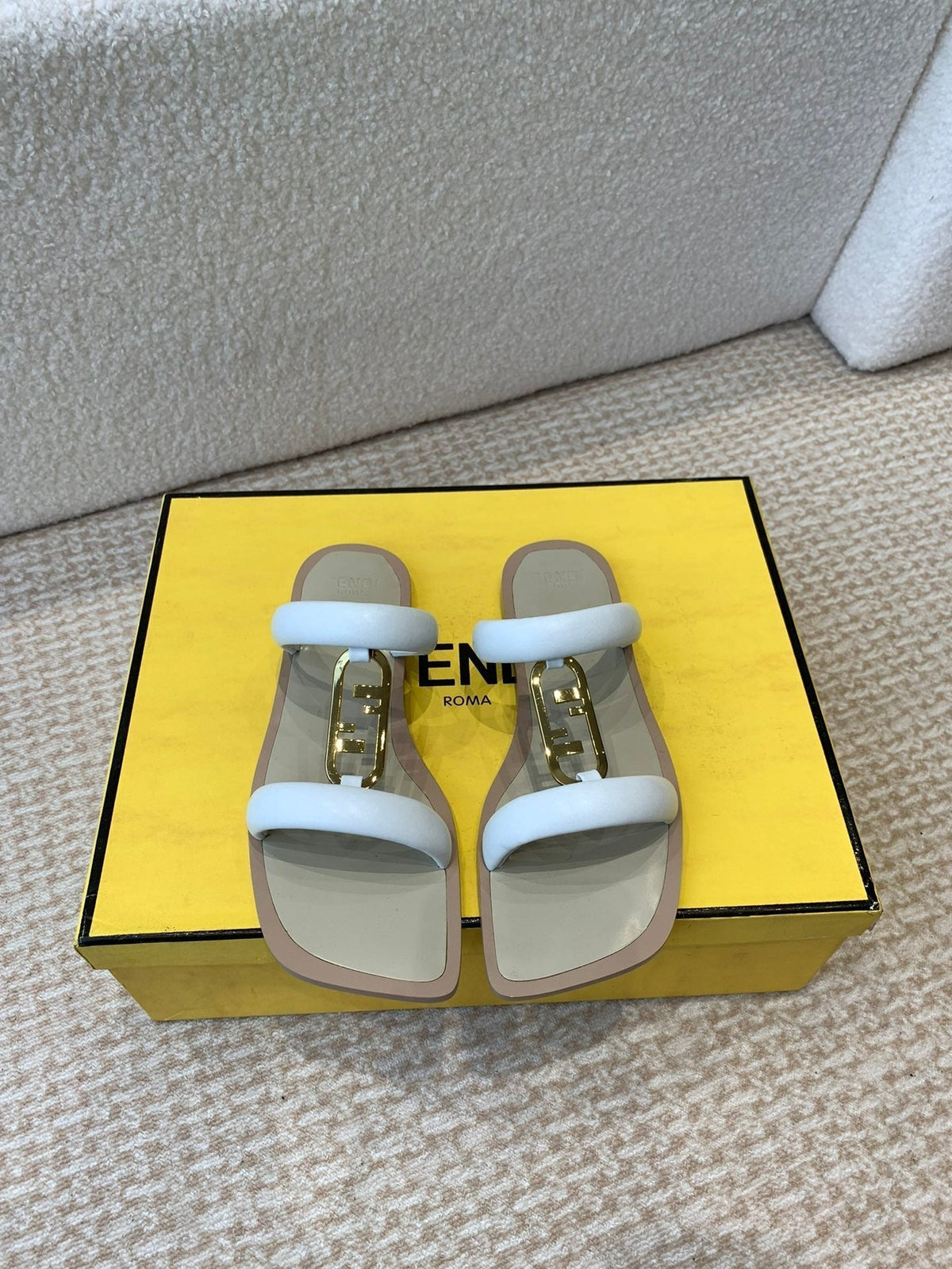 FENDI O'LOCK SLIDES WHITE CALFSKIN WITH GOLD HARDWARE