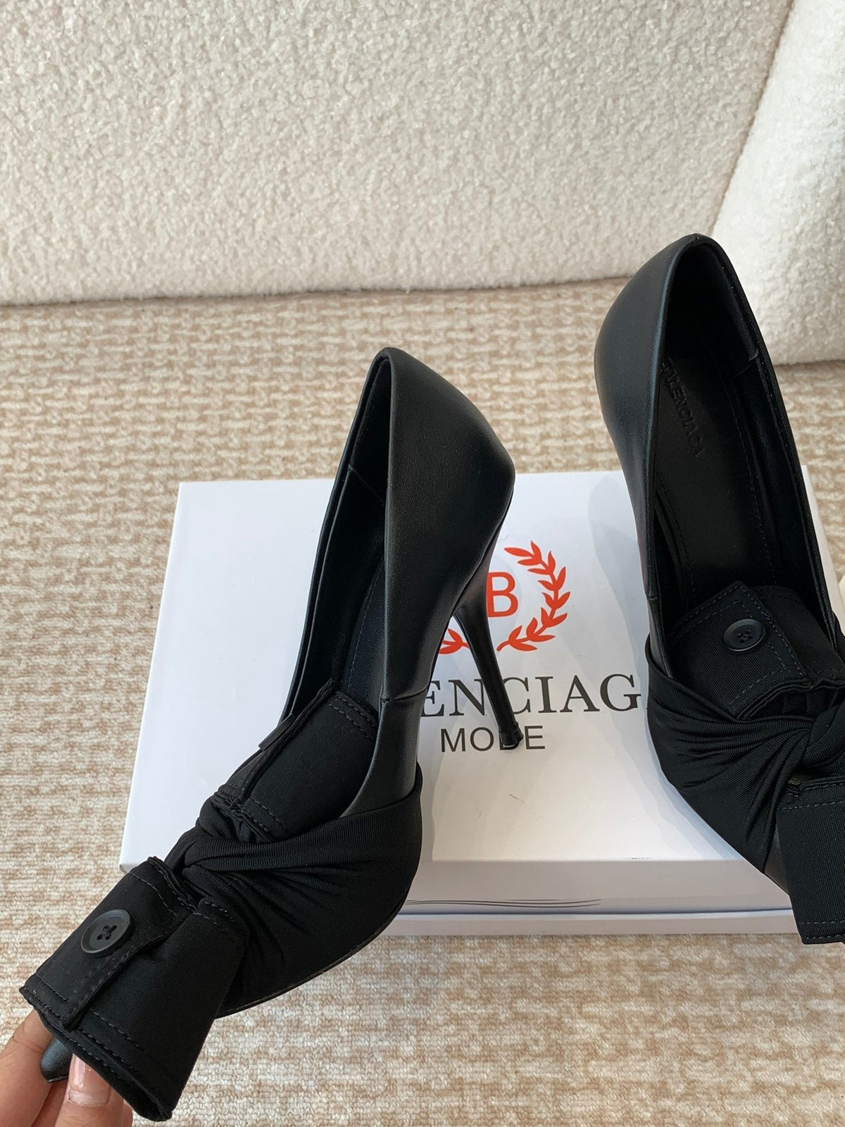 KNIFE CHEMISE HIGH PUMPS IN BLACK COTTON AND CALFSKIN