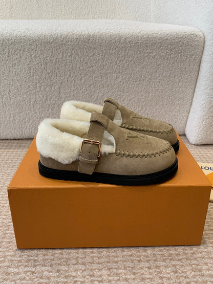 COLORADO COMFORT MARY JANE IN KHAKI GREEN SUEDE AND SHEARLING LINING