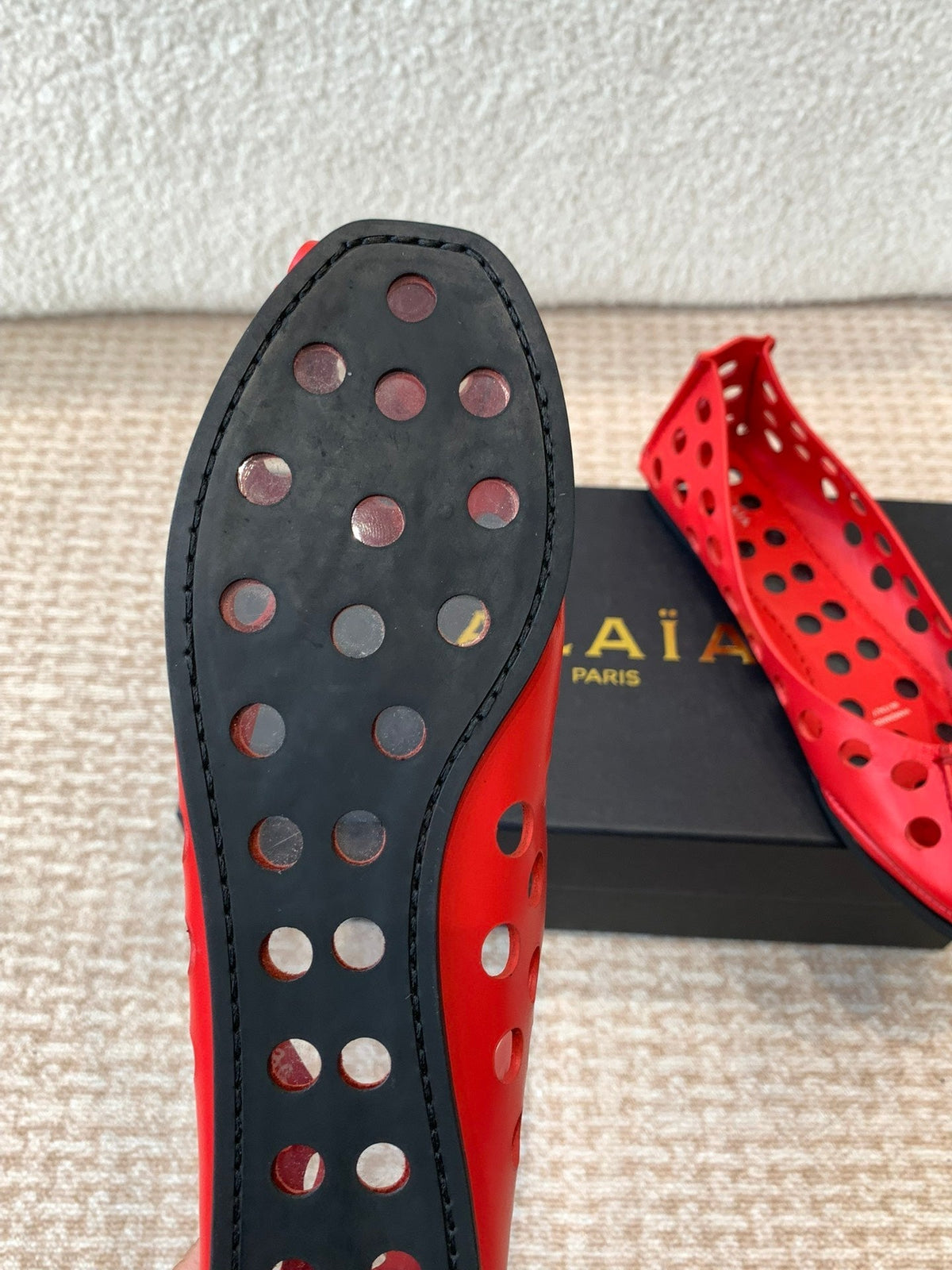 PERFO BALLET FLATS IN CHERRY RED CALFSKIN