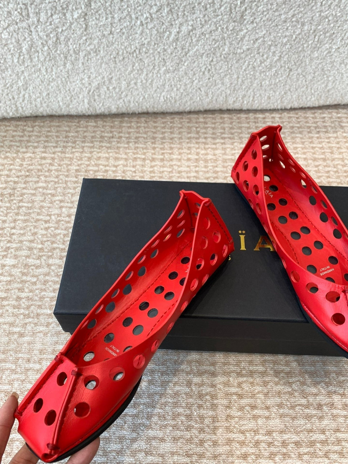 PERFO BALLET FLATS IN CHERRY RED CALFSKIN