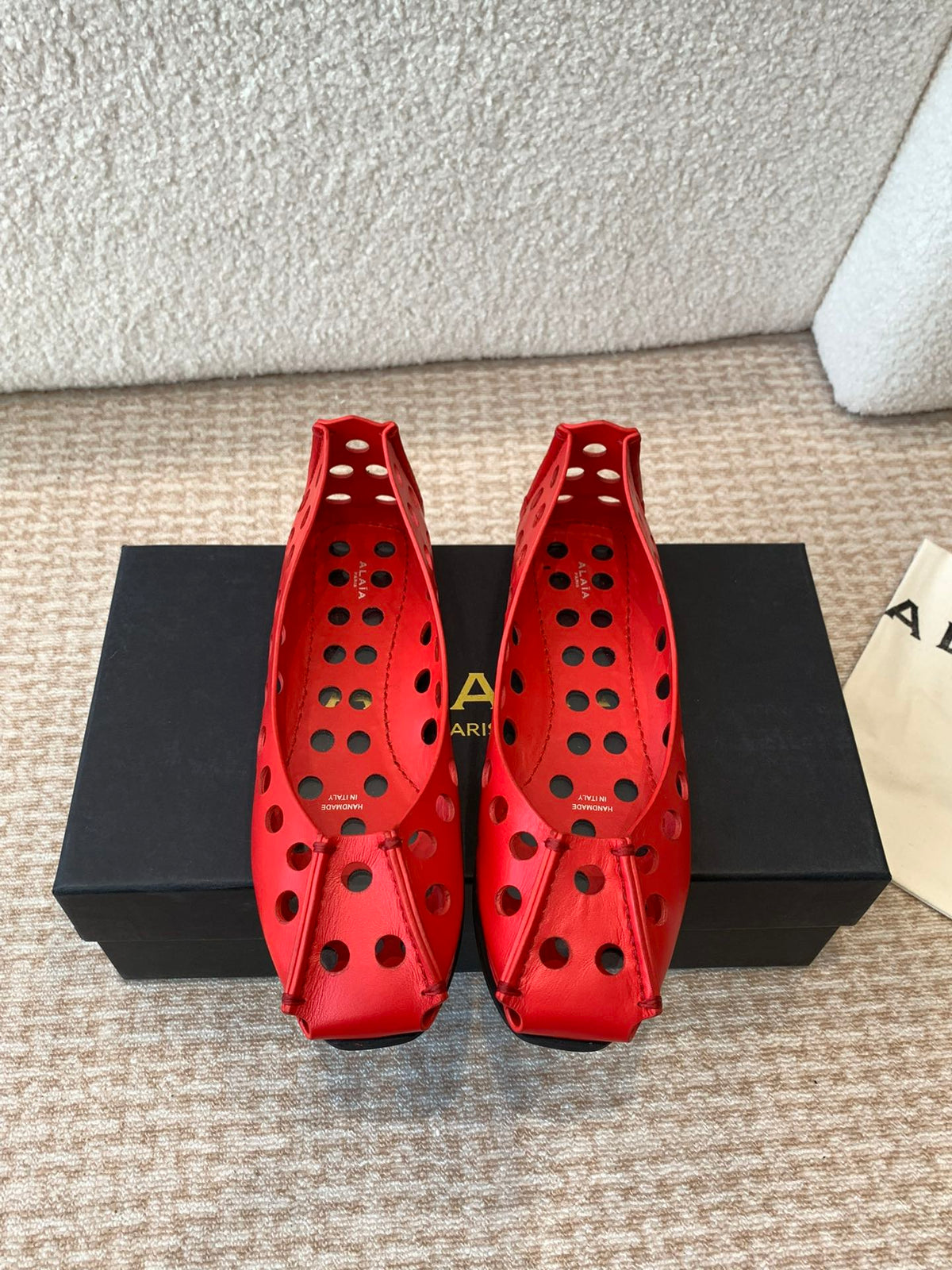 PERFO BALLET FLATS IN CHERRY RED CALFSKIN