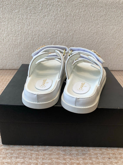 DAD SANDAL IN WHITE SHEEPSKIN MULE
