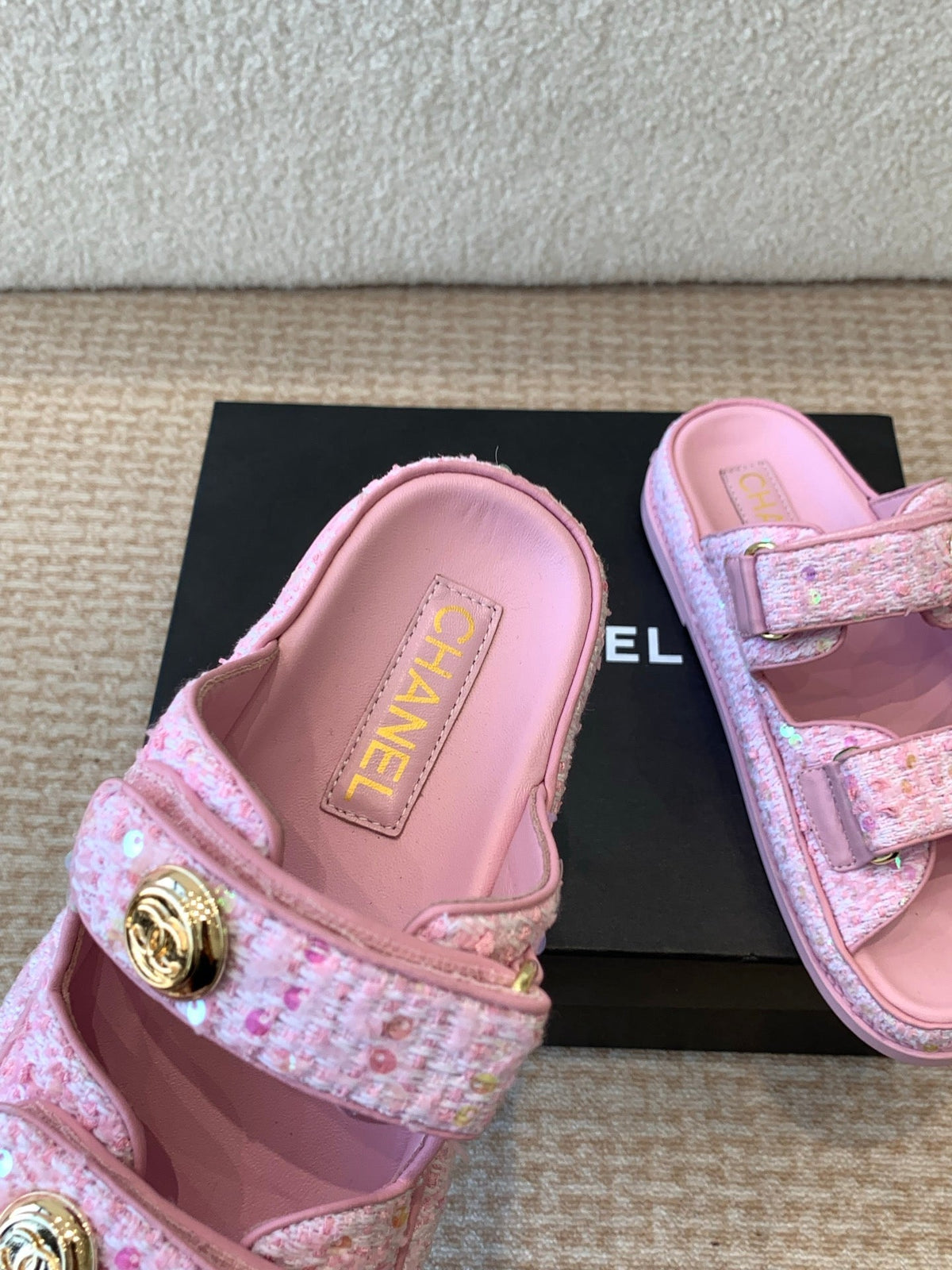 DAD SANDAL IN BRIGHT PINK FABRIC WITH SEQUINS MULE
