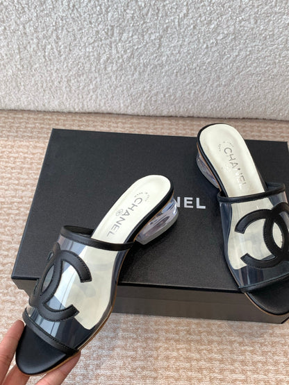 SLIDE SANDALS IN BLACK LAMBSKIN WITH TRANSPARENT PVC
