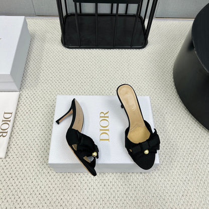 HIGH ADIORABLE MULE IN BLACK FABRIC
