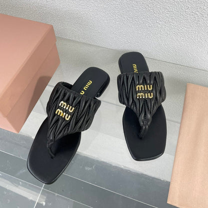 Flip-Flops Black Color Leather Stylized