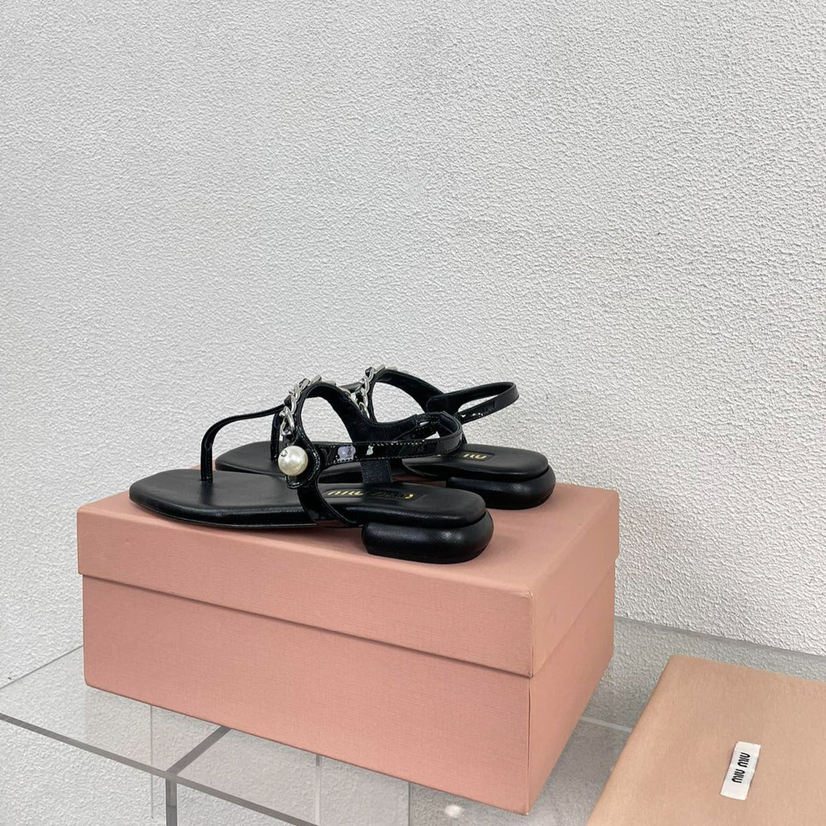 Pearl Chain Flip-Flops Black Color Leather