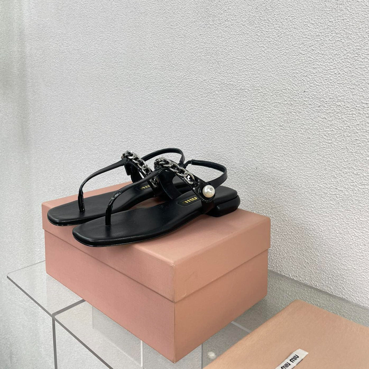 Pearl Chain Flip-Flops Black Color Leather