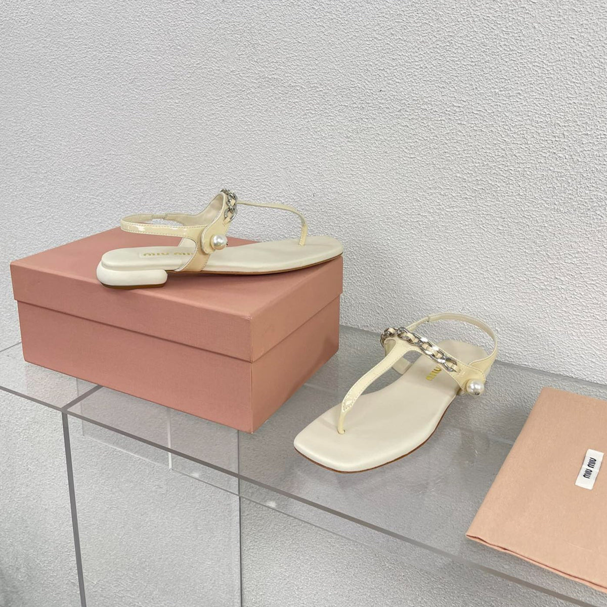 Pearl Chain Flip-Flops Apricot Color Leather