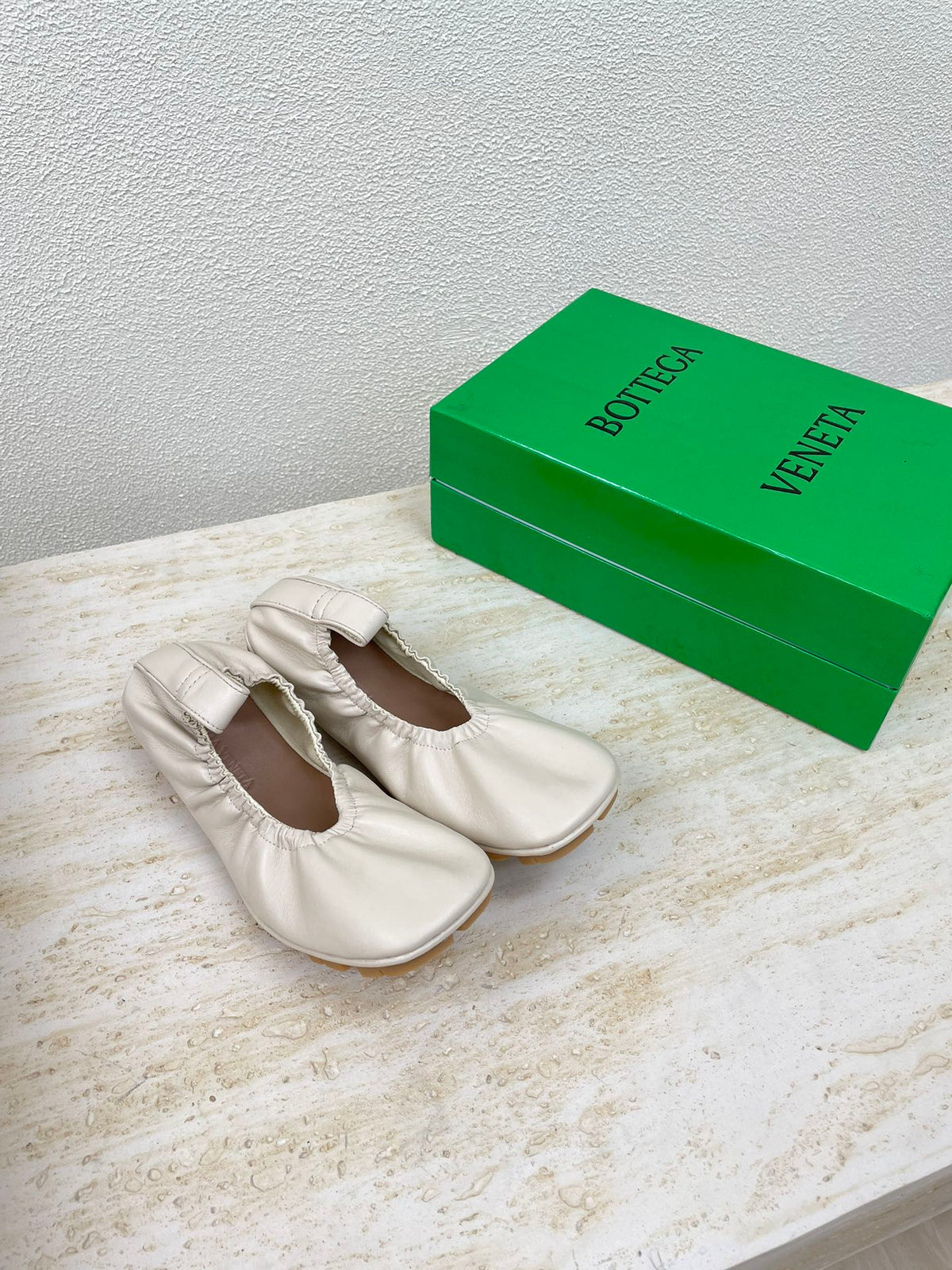 ELASTIC BALLERINA FLATS IN WHITE CREAM LAMBSKIN