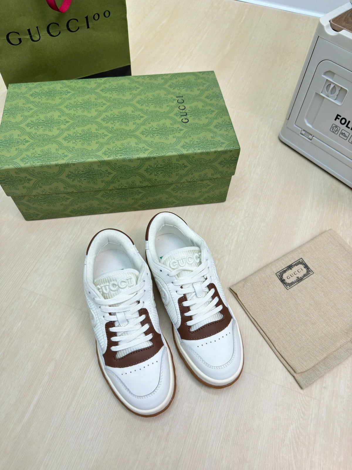 GG INTERLOCKING G SNEAKER WHITE BROWN CALFSKIN AND FABRIC